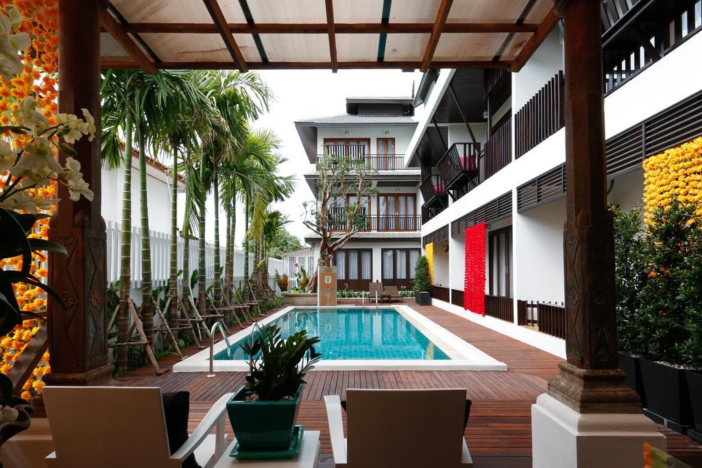 Baan Huenphen Hotel Chiang Mai Exterior photo